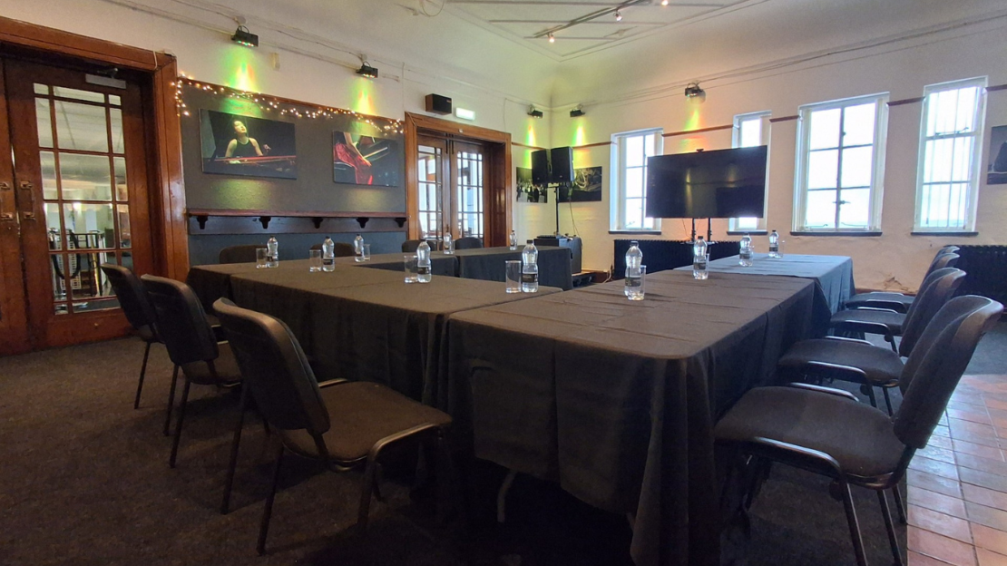 The Circle Bar | Boardroom meeting