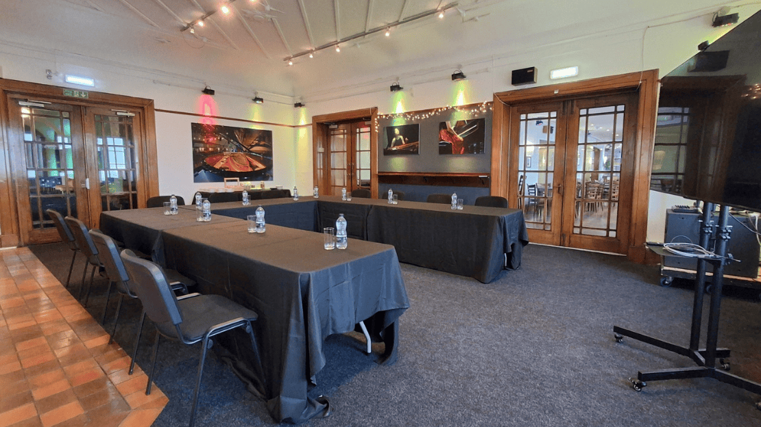 The Circle Bar | Boardroom meeting