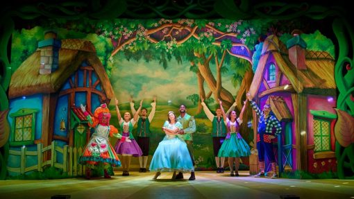 A Giant Success for Jack and the Beanstalk as the White Rock’s Pantomime Opens to Delighted Audiences